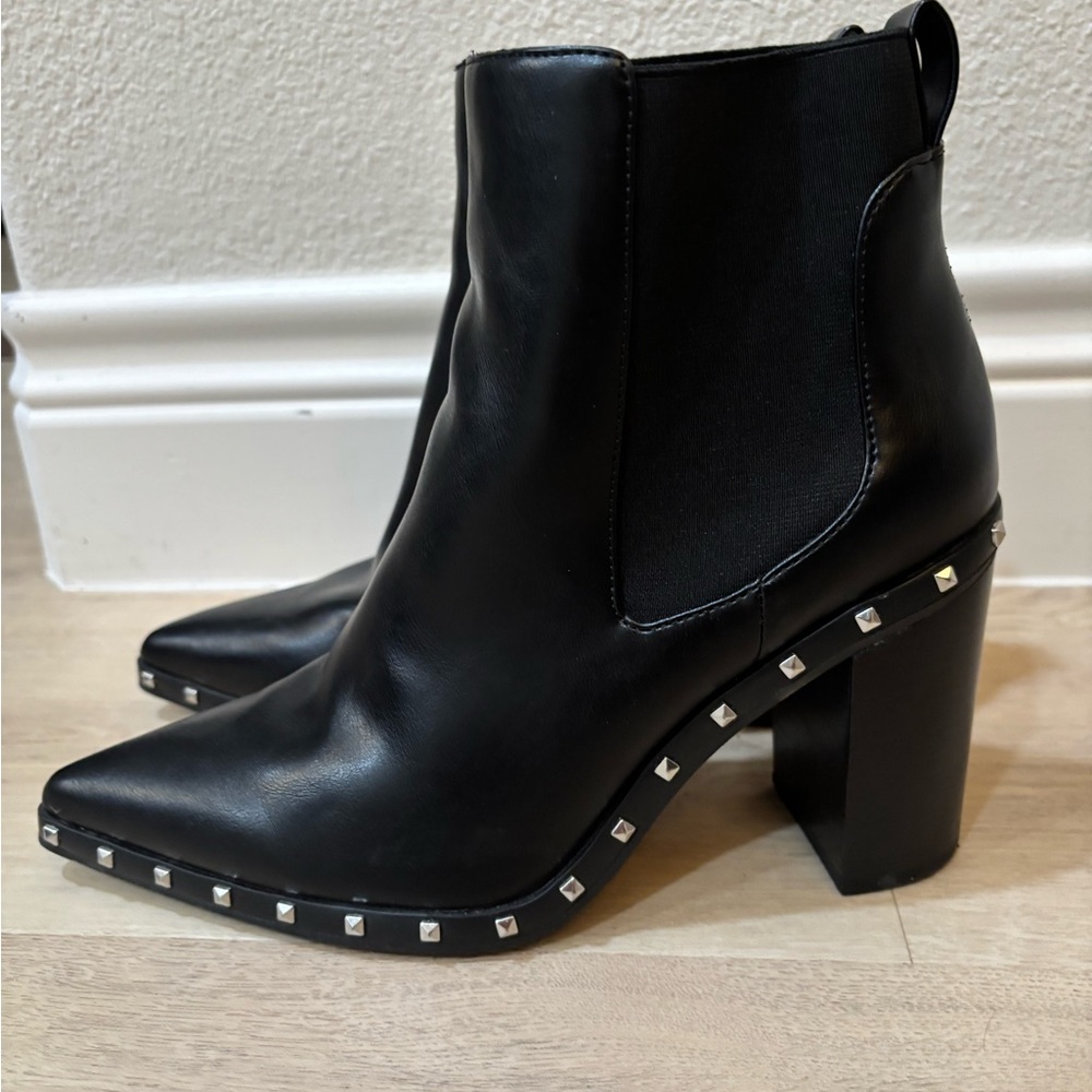 Charles By Charles David Black Studded Heeled Boots